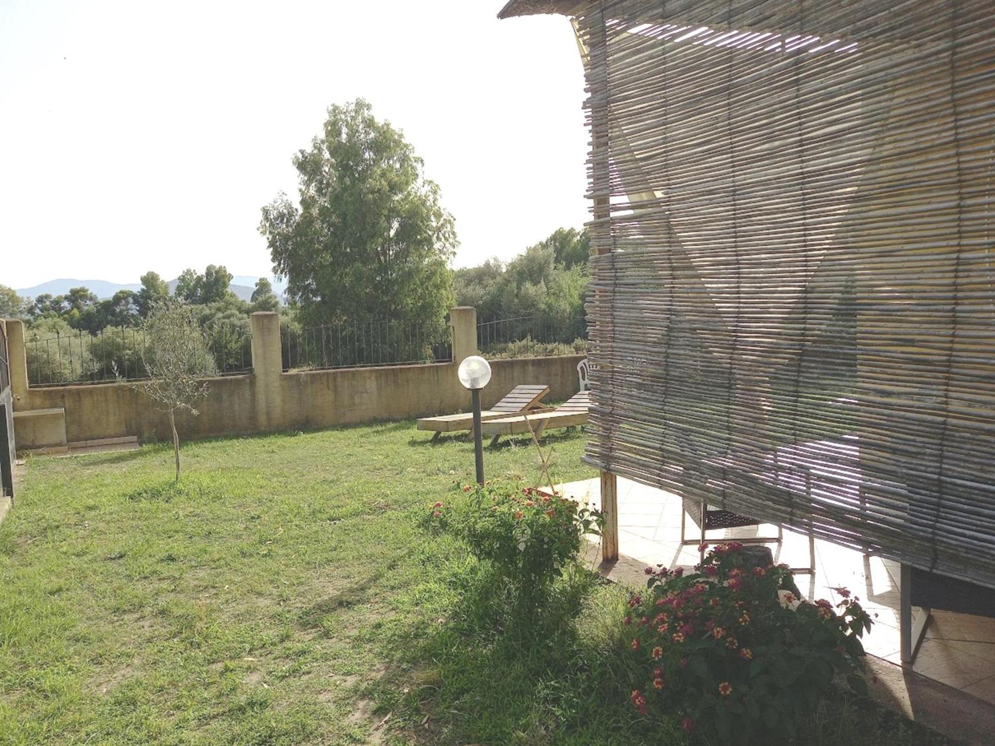 Basecamp Ogliastra - Flat Green Santa Maria Navarrese Exterior photo